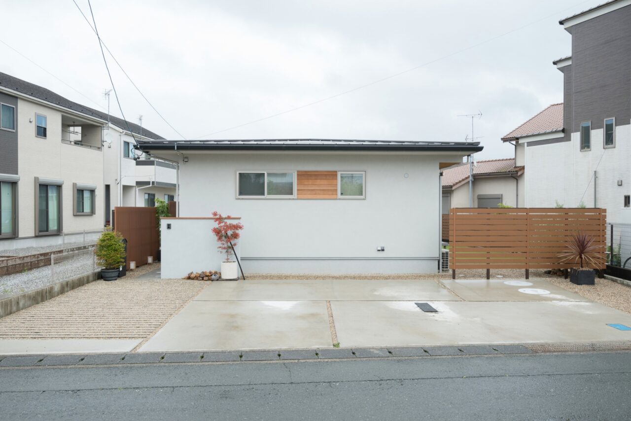 シンプルな平屋の外観